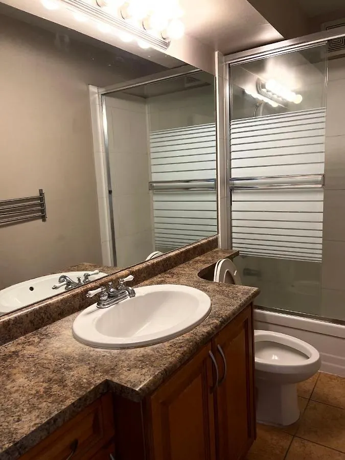 Independent Access, One Bedroom, One Living Room, One Kitchen And One Bathroom Richmond 0*,